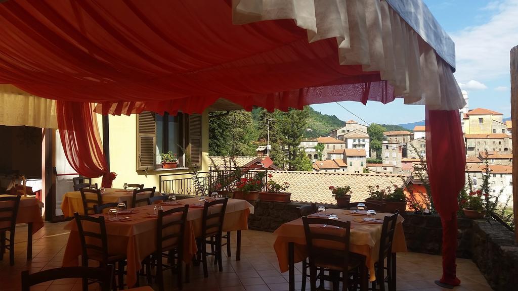Hotel Ristorante El Caracol Mulazzo Esterno foto