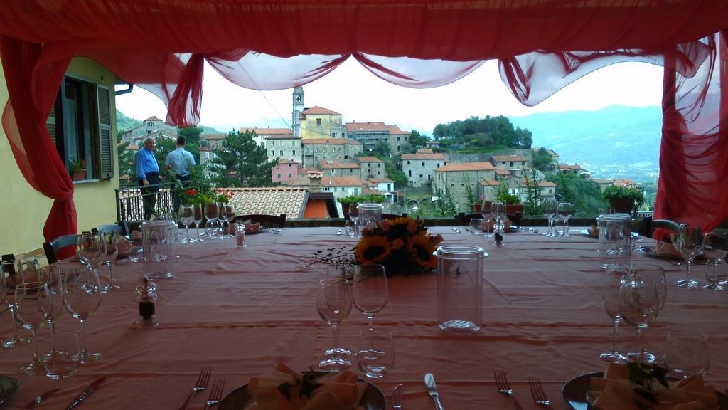Hotel Ristorante El Caracol Mulazzo Esterno foto