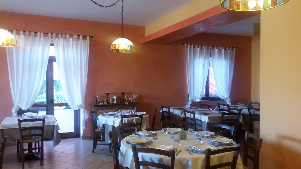 Hotel Ristorante El Caracol Mulazzo Esterno foto