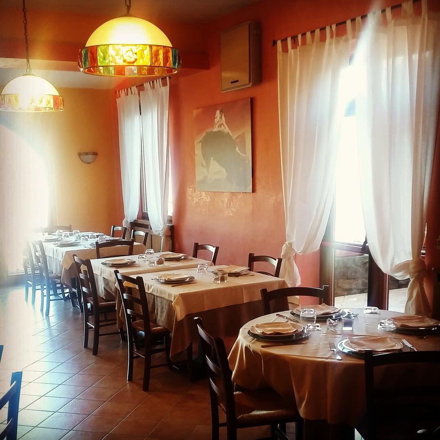 Hotel Ristorante El Caracol Mulazzo Esterno foto