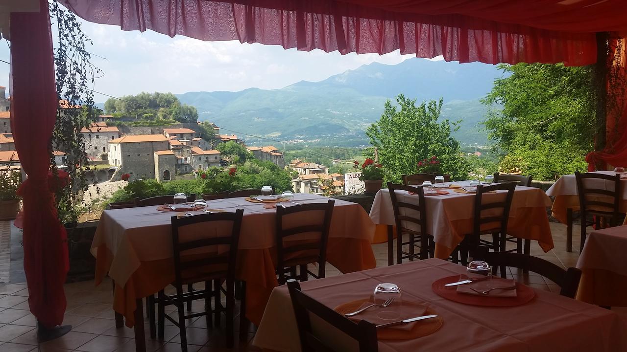 Hotel Ristorante El Caracol Mulazzo Esterno foto