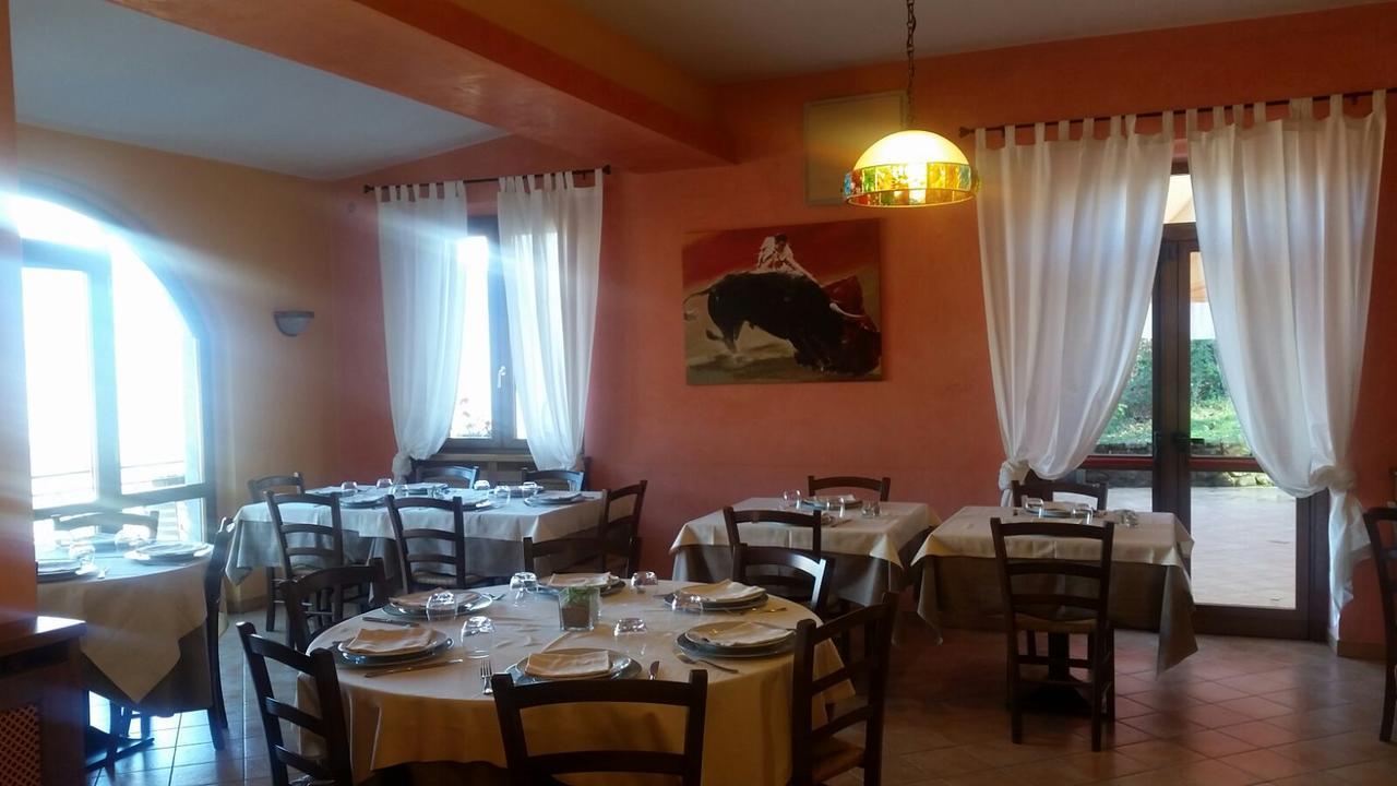 Hotel Ristorante El Caracol Mulazzo Esterno foto