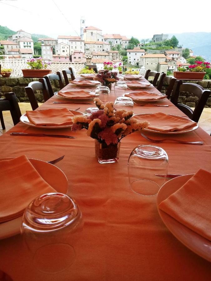 Hotel Ristorante El Caracol Mulazzo Esterno foto